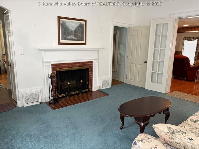 3604 Staunton Avenue Se, Charleston, WV 25304