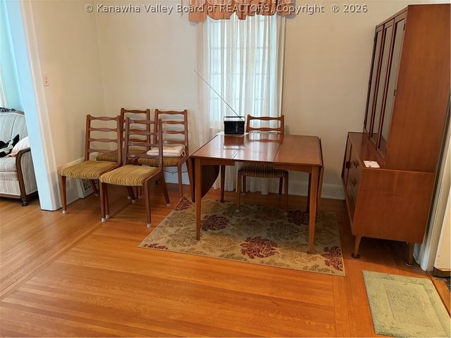 3604 Staunton Avenue Se, Charleston, WV 25304