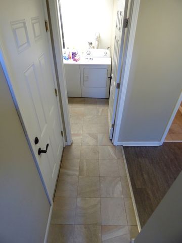 528 W Pheasant Court, Round Lake Beach, IL 60073
