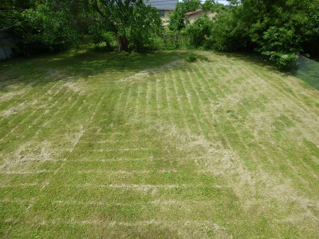 528 W Pheasant Court, Round Lake Beach, IL 60073