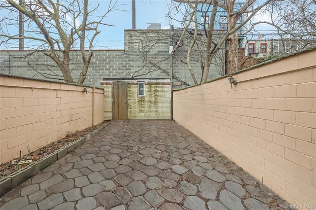442 Lafayette Avenue, Brooklyn, NY 11238