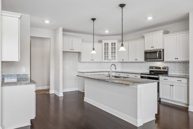 1363 Greenstone Ln, Nashville, TN 37221