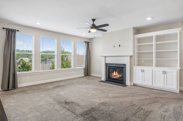 1363 Greenstone Ln, Nashville, TN 37221