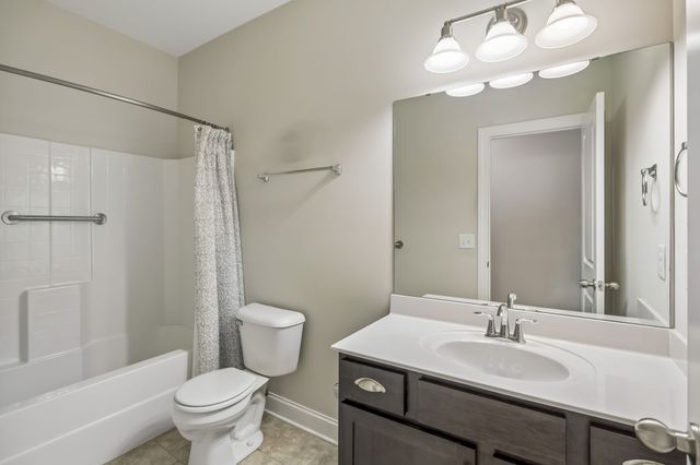 1363 Greenstone Ln, Nashville, TN 37221