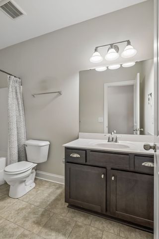 1363 Greenstone Ln, Nashville, TN 37221