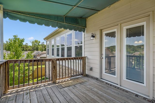 1363 Greenstone Ln, Nashville, TN 37221