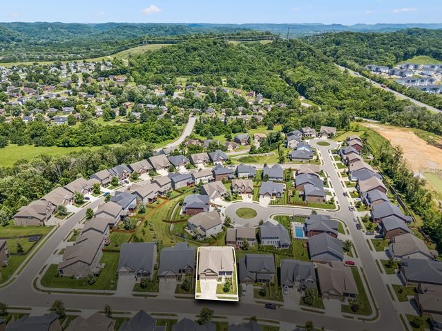 1363 Greenstone Ln, Nashville, TN 37221