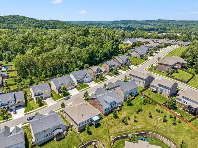 1363 Greenstone Ln, Nashville, TN 37221