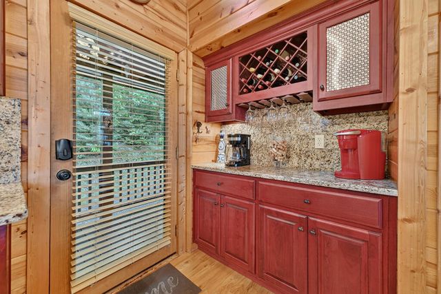 1579 Mangums Trail, Blue Ridge, GA 30513