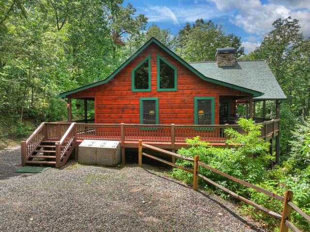 1579 Mangums Trail, Blue Ridge, GA 30513