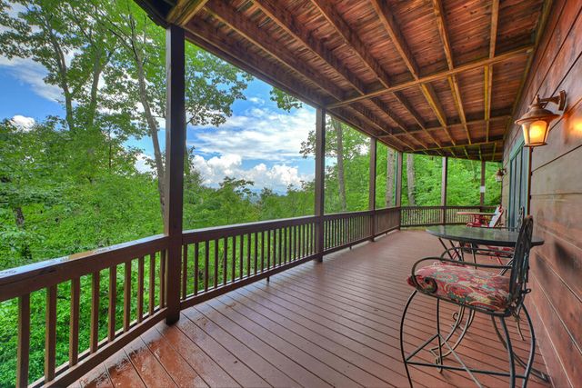 1579 Mangums Trail, Blue Ridge, GA 30513