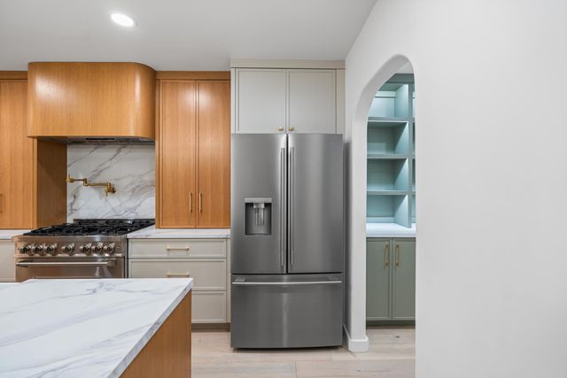 1640 9th Ave, Sacramento, CA 95818