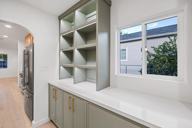 1640 9th Ave, Sacramento, CA 95818