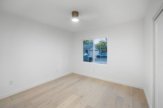 1640 9th Ave, Sacramento, CA 95818