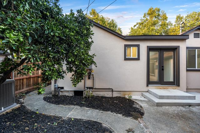 1640 9th Ave, Sacramento, CA 95818