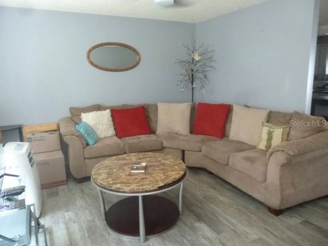 528 CENTRAL AVENUE, Frostproof, FL 33843