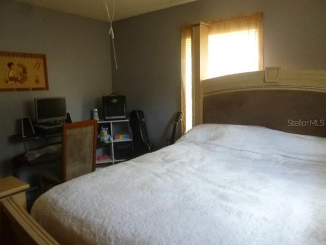 528 CENTRAL AVENUE, Frostproof, FL 33843
