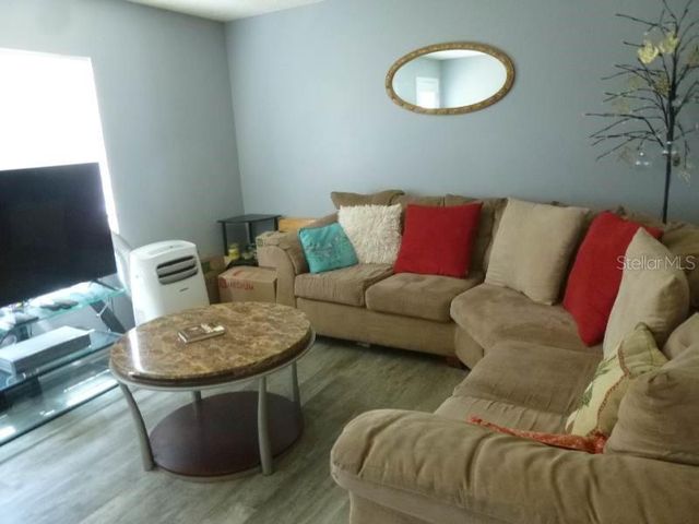 528 CENTRAL AVENUE, Frostproof, FL 33843
