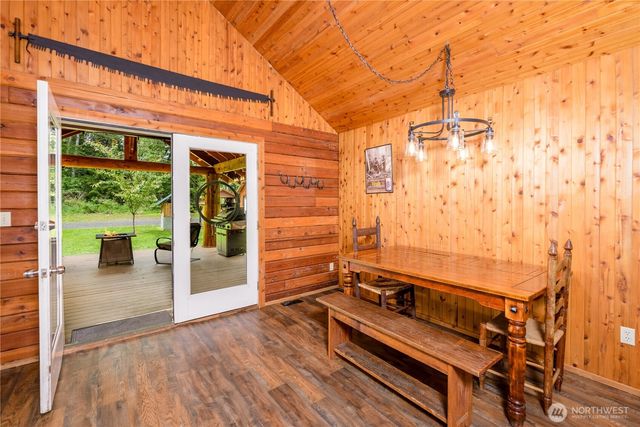 134 Bishop Rd, Port Angeles, WA 98363