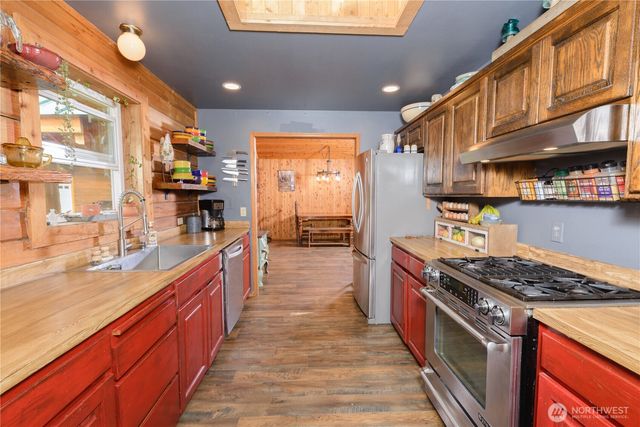 134 Bishop Rd, Port Angeles, WA 98363