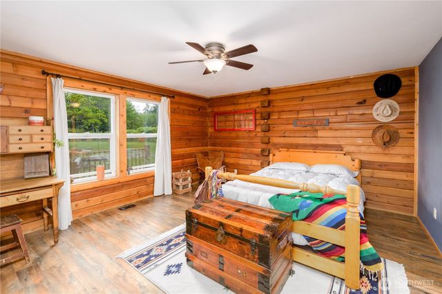 134 Bishop Rd, Port Angeles, WA 98363
