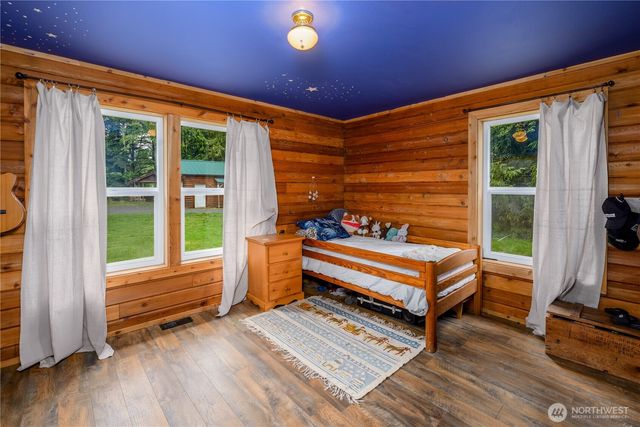 134 Bishop Rd, Port Angeles, WA 98363