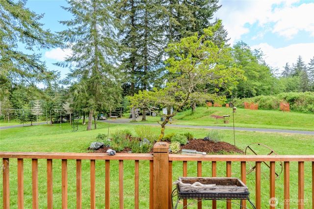 134 Bishop Rd, Port Angeles, WA 98363