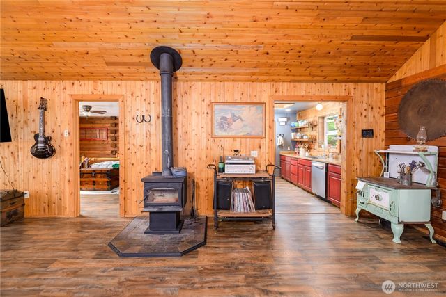 134 Bishop Rd, Port Angeles, WA 98363