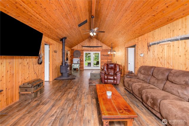 134 Bishop Rd, Port Angeles, WA 98363
