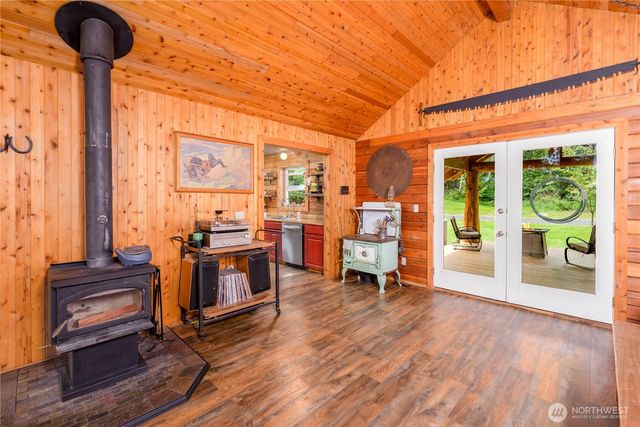 134 Bishop Rd, Port Angeles, WA 98363