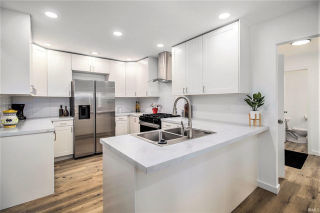 30137 Fox Run Trail, Granger, IN 46530