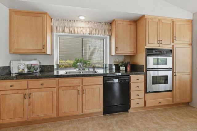 1463 Clark Court, Vista, CA 92081
