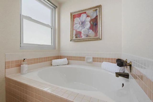 1463 Clark Court, Vista, CA 92081
