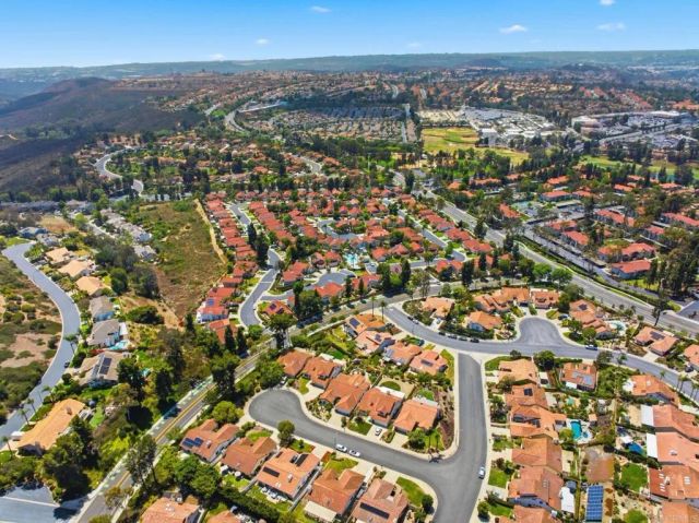 1463 Clark Court, Vista, CA 92081