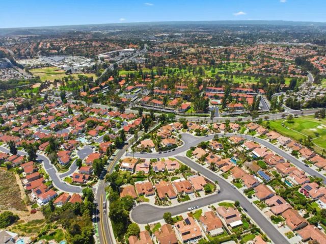 1463 Clark Court, Vista, CA 92081