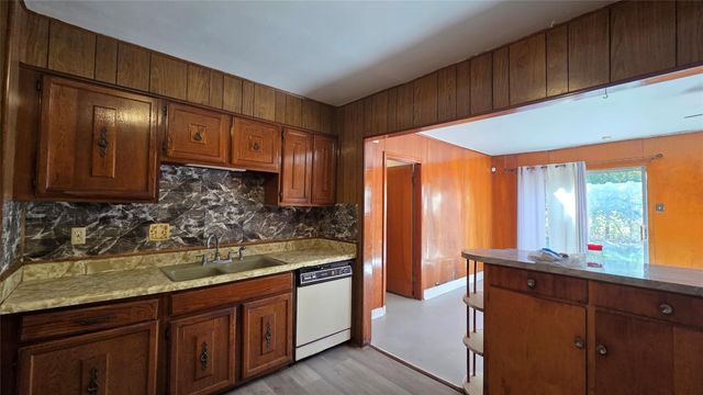 8510 Cowart Street, Houston, TX 77029