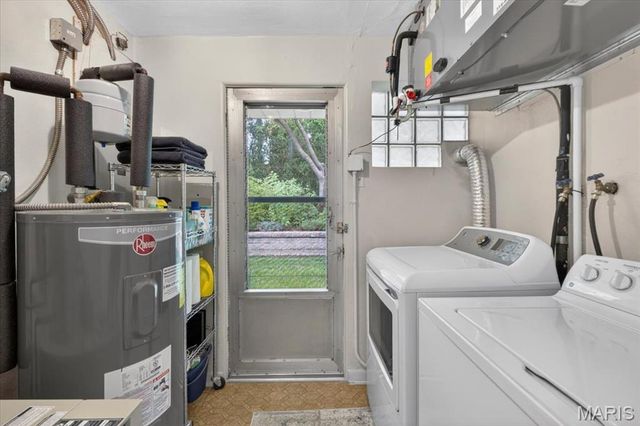 2316 Divot Drive, Crystal Lake Park, MO 63131