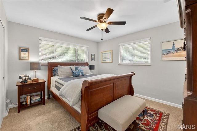 2316 Divot Drive, Crystal Lake Park, MO 63131