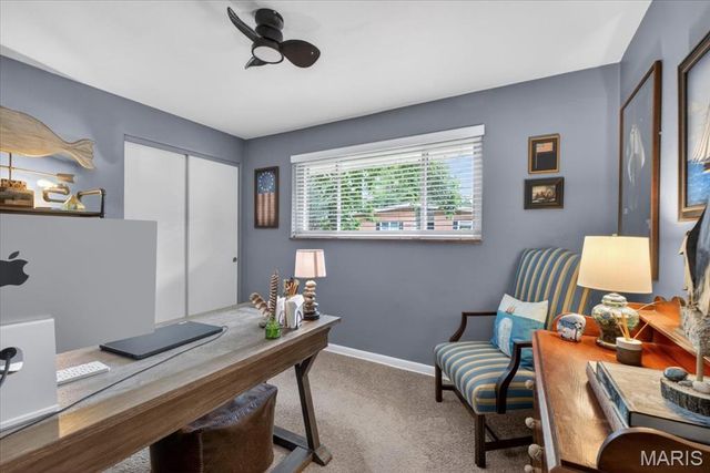 2316 Divot Drive, Crystal Lake Park, MO 63131