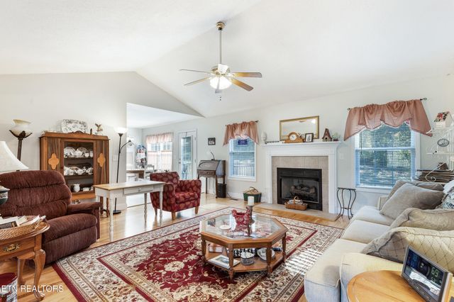 124 Huntington Lane, Heiskell, TN 37754