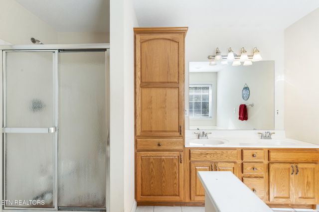 124 Huntington Lane, Heiskell, TN 37754