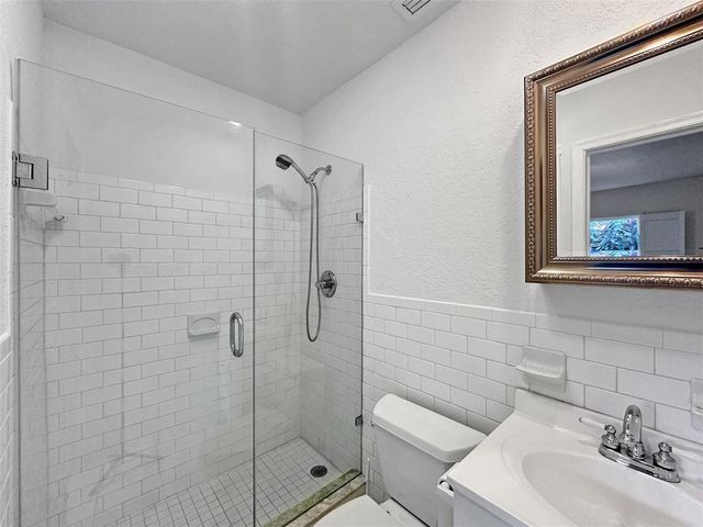 2936 NW 9th Terrace, Wilton Manors, FL 33311