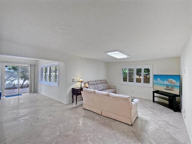 2936 NW 9th Terrace, Wilton Manors, FL 33311