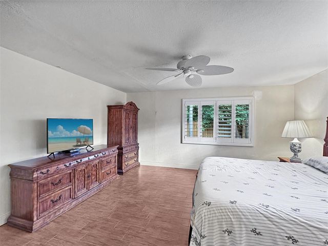 2936 NW 9th Terrace, Wilton Manors, FL 33311