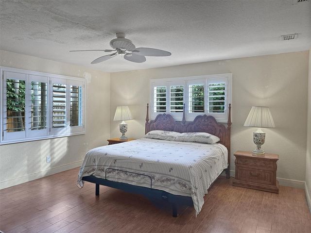 2936 NW 9th Terrace, Wilton Manors, FL 33311