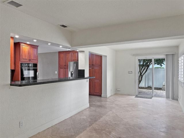 2936 NW 9th Terrace, Wilton Manors, FL 33311