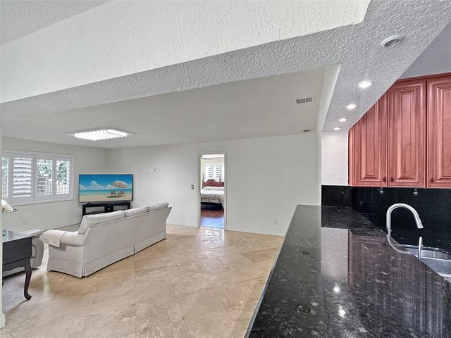 2936 NW 9th Terrace, Wilton Manors, FL 33311