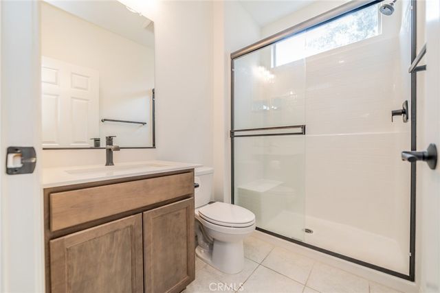 32813 Oakland, Winchester, CA 92596