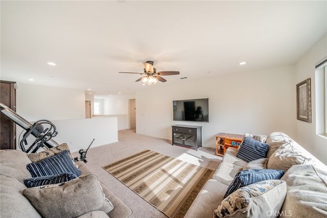 32813 Oakland, Winchester, CA 92596