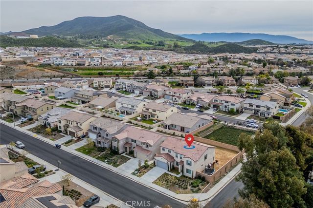 32813 Oakland, Winchester, CA 92596